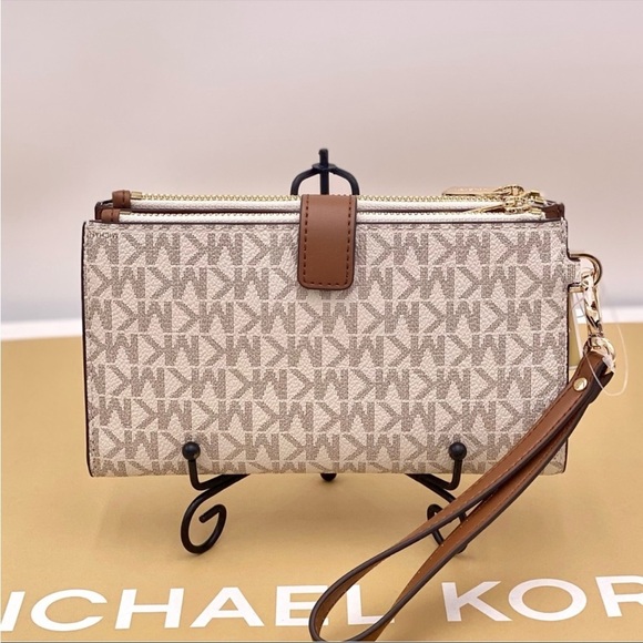 💙 Michael Kors DoubleZip Wristlet
Wallet Vanilla New - Picture 5 of 14